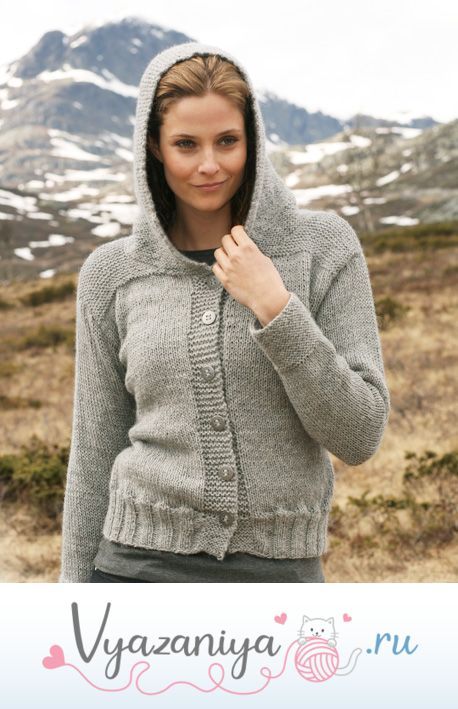 Короткий жакет с капюшоном