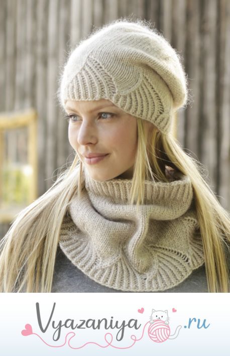 Комплект Белый Амариллис: шапка и манишка