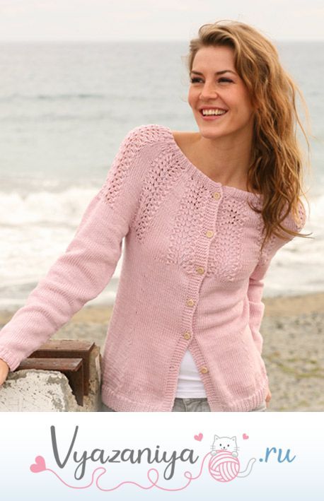 Вязаный спицами жакет